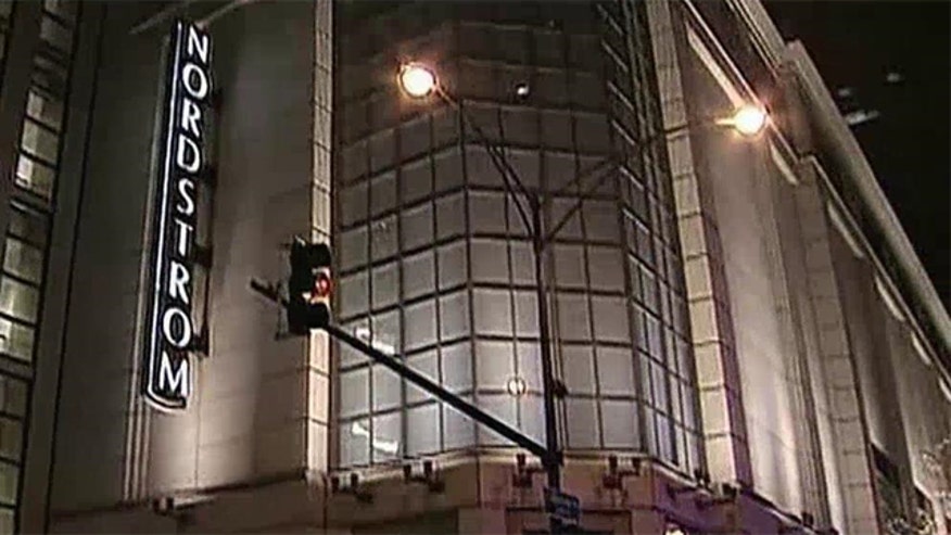 Man shoots girlfriend, kills himself at Chicago Nordstrom's