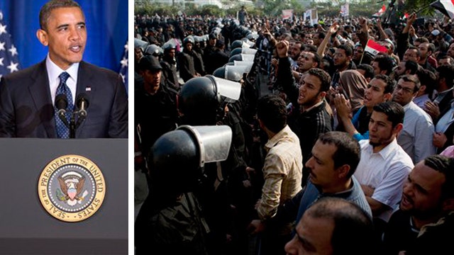 White House accused of downplaying Morsi's power grab