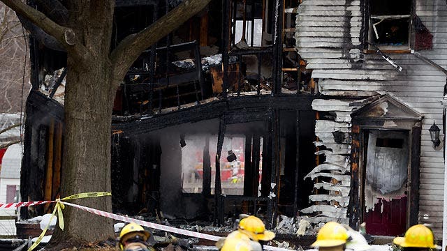 At least 3 killed after plane crashes into Maryland home