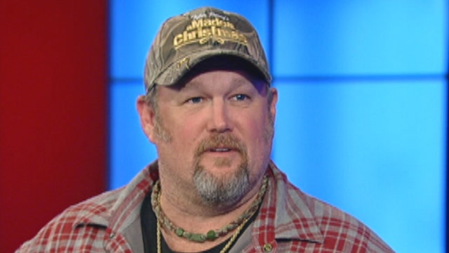 Larry the Cable Guy discusses new holiday movie 