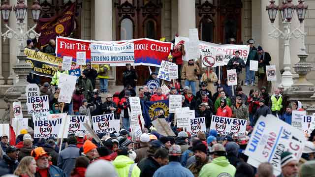 Pro-union protesters gather at Michigan State House