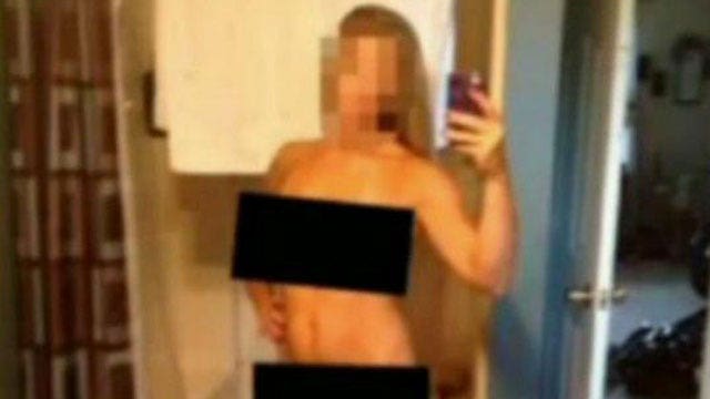 Teacher resigns after nude snaps surface on Internet