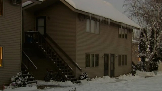 Minnesota mother leaves child outside in snow