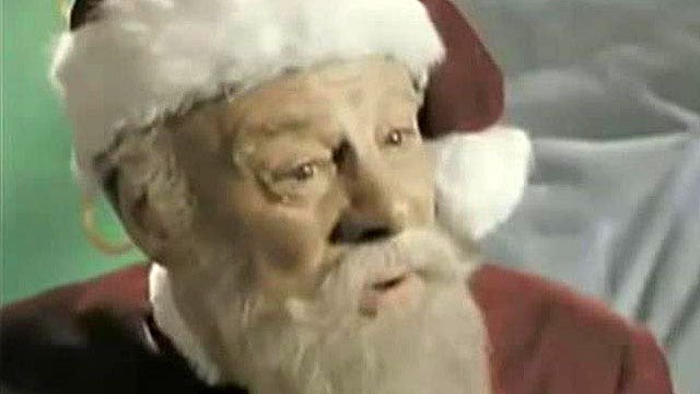 `Miracle on 34th Street` е издаден за първи път през 1947 г., но коледната класика е преработена, тъй като