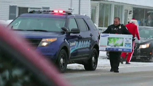 Local cops make some motorists' Christmas wishes a reality