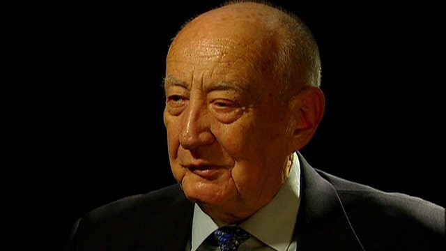 Holocaust survivor warns of dangers from ISIS