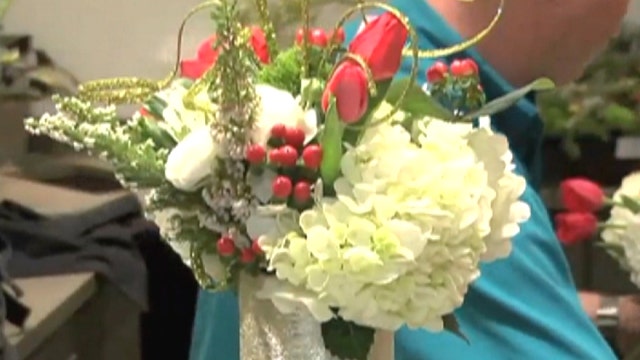 Ho, ho, how to make the perfect holiday bouquet