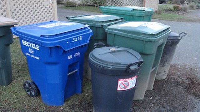 Seattle imposes fine for throwing out too much food in trash