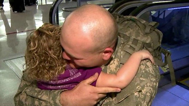 Santa Claus makes special delivery to get military dad home