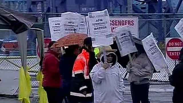 Dock workers threaten East Coast, Gulf Coast strikes