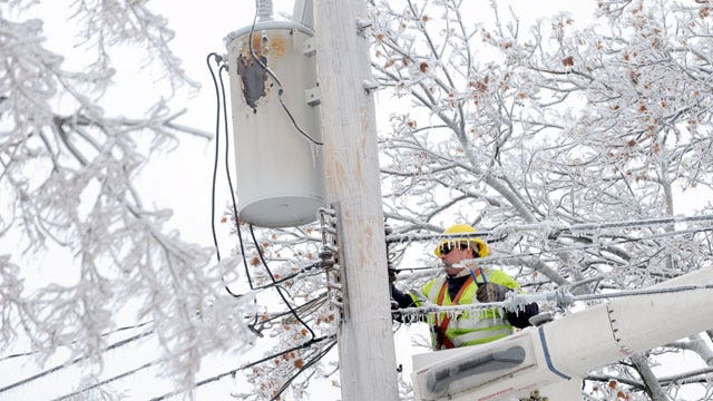 Ice storms knock out power to tens of thousands