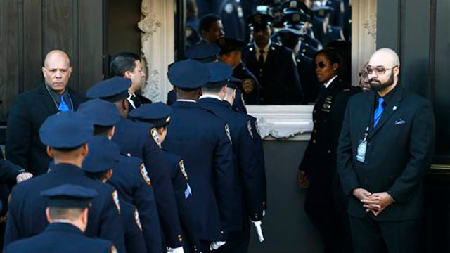 Thousands attend funeral for NYPD Officer Rafael Ramos