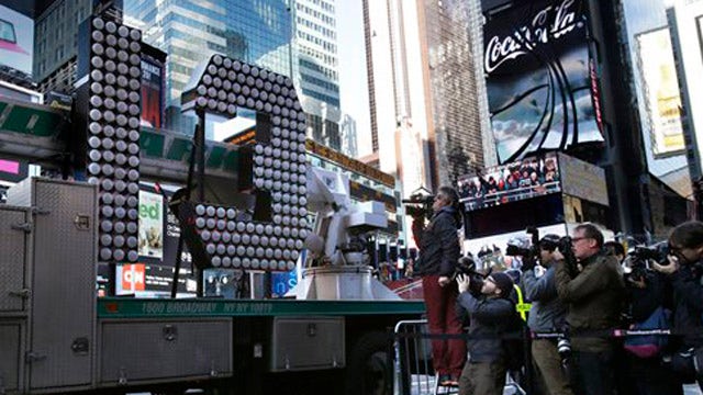 Preparations underway for NYE celebration in Times Square
