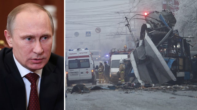 Putin vows to annihilate terrorists after deadly bombings
