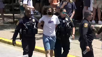 Law enforcement moves in on anti-Israel agitators at UT-Austin