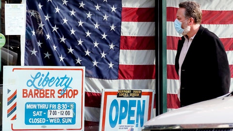 US economy poised to see historic gains in 2021 after COVID-induced recession