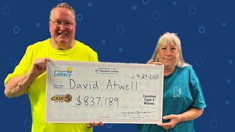 'Luckiest' North Carolina man hits the jackpot after sister's dream