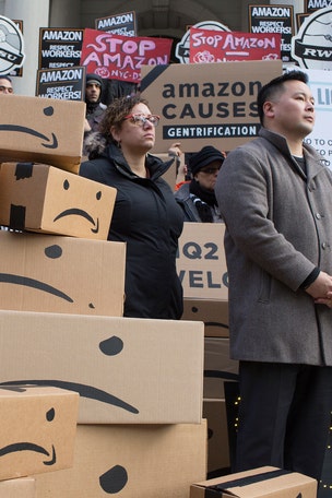 Amazon execs jeered at NYC hearing over HQ2