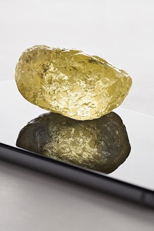 552-carat yellow diamond found