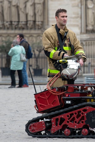 Notre Dame Cathedral saved by 'Colossus' robot