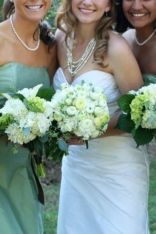 Bride SLAMMED for dress comments