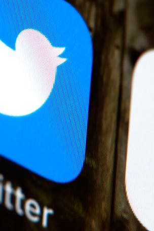 Teen tweets from WHERE?!?