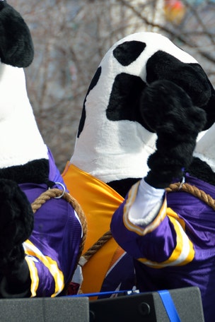 Chick-fil-A reunites 'best friends'