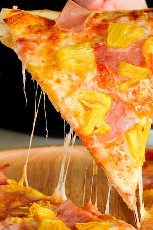 Domino's Australia apologizes for pizza