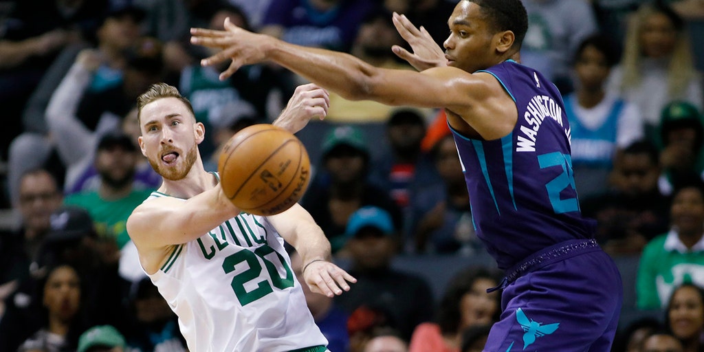 Knicks interested in Gordon Hayward after $34 million opt
out