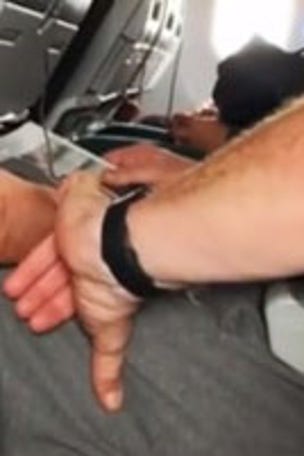 Man's behavior disgusts other travelers