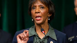 Los Angeles DA apologizes after husband points gun at Black Lives Matter protesters