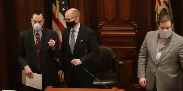 New Illinois Senate President Don Harmon, D-Oak Park, wearing a mask because of the coronavirus at State Capitol May 20, 2020, in Springfield. (Erin Hooley / Chicago Tribune / Pool)