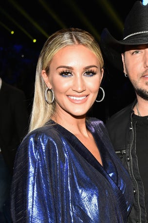 Singer's wife DEFENDS Republicans