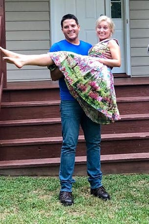 Twins MARRIED twins, are now both pregnant