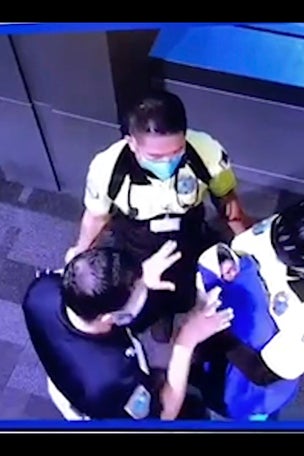 Airport officials APOLOGIZE for strip searches