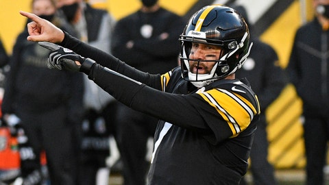 Roethlisberger throws 4 TD passes, Steelers rip Bengals