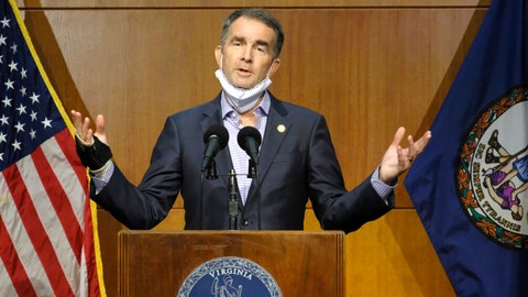 Northam to impose 25-person cap on gatherings, 10 p.m. alcohol curfew in new coronavirus restrictions