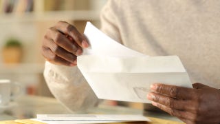 Florida man pays neighbors’ utility bills for 2nd straight Christmas