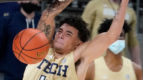 Georgia Tech breaks coronavirus piñata after beating Nebraska