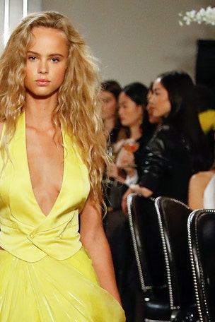 Luxury brand RENTING clothes