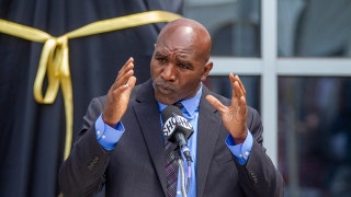 Massive Evander Holyfield statue unveiled in Atlanta