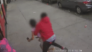 Suspect in NYC shooting, inches away from terrified kids, captured: report