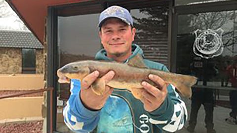 Wyoming fisherman breaks 23-year-old record