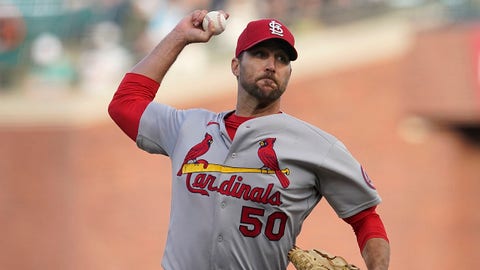 Wainwright wins fourth straight decision, Cards beat Giants
