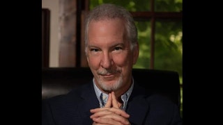 Conservative radio host Phil Valentine dead at 61 following monthlong battle with COVID-19