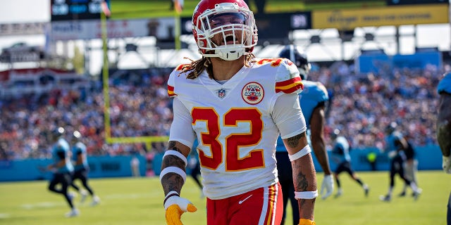 NASHVILLE, TENNESSEE - OCTOBER 24: Tyrann Mathieu #32 of the Kansas City Chiefs trash talks to the fans during a game against the Tennessee Titans at Nissan Stadium on October 24, 2021 in Nashville, Tennessee. The Titans defeated the Chiefs 27-3.