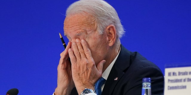 GLASGOW, SCOTLAND - NOVEMBER 02: US President Joe Biden listens to the speakers during the World Leaders' Summit "Accelerating Clean Technology Innovation and Deployment" session on day three of COP26 on November 02, 2021 in Glasgow, Scotland. (Photo by Ian Forsyth/Getty Images)