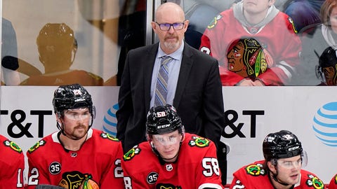 Blackhawks to consider candidates from outside hockey for GM