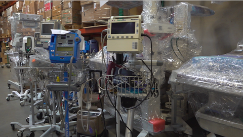 US nonprofit ships medical supplies to Ukraine but faces logistics complications