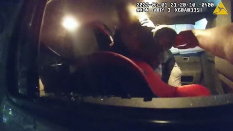 Maryland officers save 9-month-old, 3-year-old, 2 adults from vehicle that crashed into pond